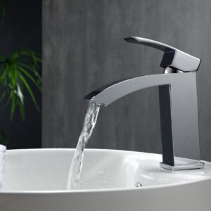 Aqua Balzo Single Lever Wide Spread Bathroom Vanity Faucet – Chrome